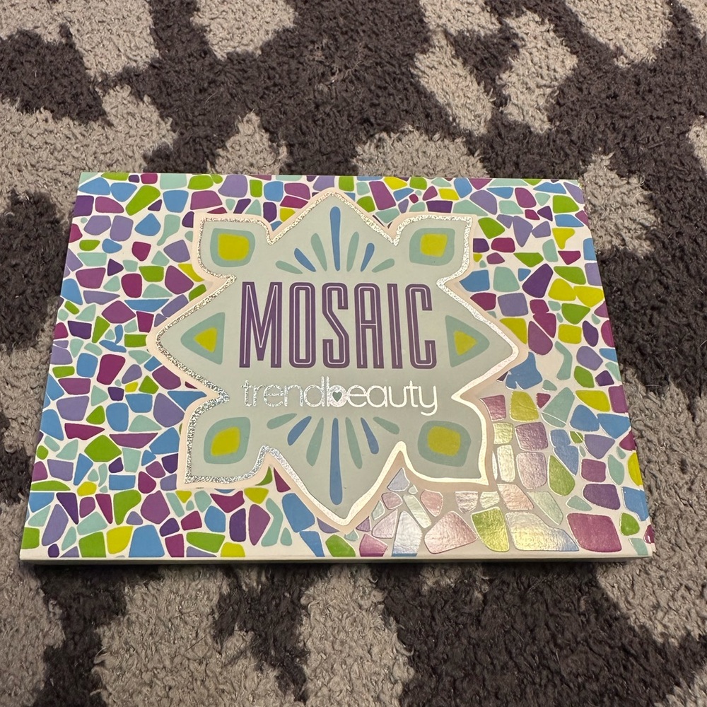 Mosaic by Trend Beauty palette